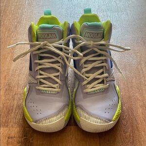 Moolah Press Break Youth Basketball Sneakers